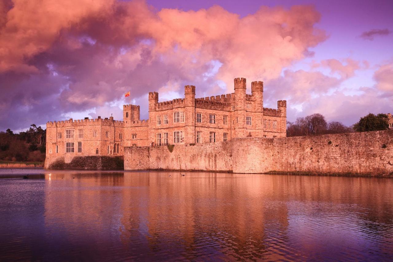 Leeds Castle Stable Courtyard Bed And Breakfast Maidstone Luaran gambar